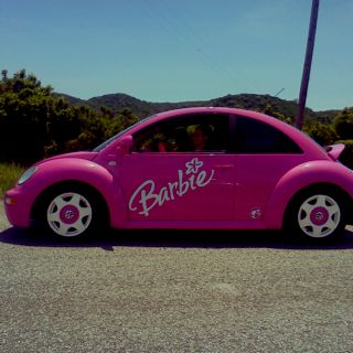 Barbie volkie Pink Vw Bug, Tolerate It, Pink Cars, Vw California, Bug Beetle, Volkswagen Vans, Barbie Car, Bug Car, Hubba Bubba