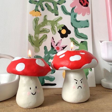 Clay Tealight Candle Holders, Mushroom Tealight Holder, Candle Holder With Clay, Acrylic Clay Art, Polymer Clay Tealight Holder, Clay Holders Diy, Clay Art Candle Holders, Clay Ideas Candle Holder, Pottery Tealight Holder