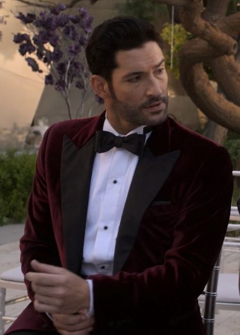 Lucifer Devil, Lucifer Series, Lucifer Cast, Tom Ellis Lucifer, Fashionable Men, Family Ideas, Elegant Outfits, Lucifer Morningstar, Tom Ellis