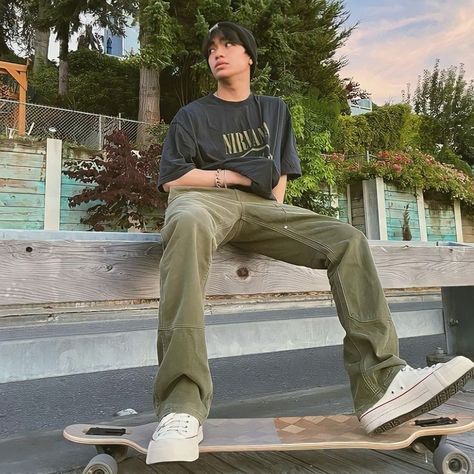 follow for more. Skaterboy Aesthetic Outfits, Skaterboy Aesthetic, Boys Aesthetic Outfits, Vintage Street Fashion, Stylish Men Casual, Skating Outfits, Mens Fashion Streetwear, Green Pants, Men Fashion Casual Outfits