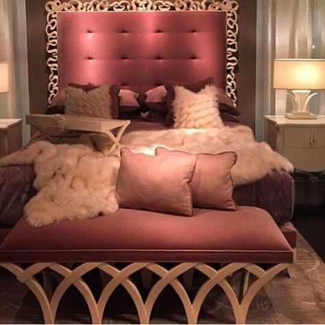 I wish this was my bed! Sabrina Bedroom, Attic Bedroom Decor, Glam Room, Girly Room, Perfect House, Colour Combo, House Room, Bedroom Collection, Dream Decor