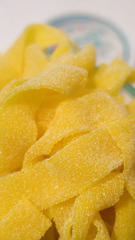 Sour Candy Recipe, Boil Lemons, Lemon Water Before Bed, Candy Photography, Cute Food Wallpaper, Sour Belts, Wholesale Candy, Hot Lemon Water, Sour Fruit