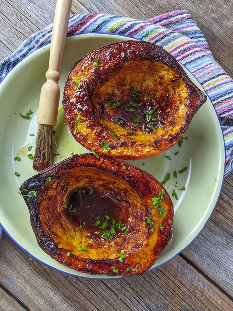 Air Fryer Acorn Squash is the perfect side dish for any main. It's easy to make because most of the cooking time is hands-off, the buttery brown sugar topping is delicious and will convert any squash hater into a total fan. Air Fryer Acorn Squash, Squash Side Dish, Small Air Fryer, Butter Glaze, Acorn Squash Recipes, Cinnamon Butter, Veggie Tales, Lean And Green Meals, Fall Dishes