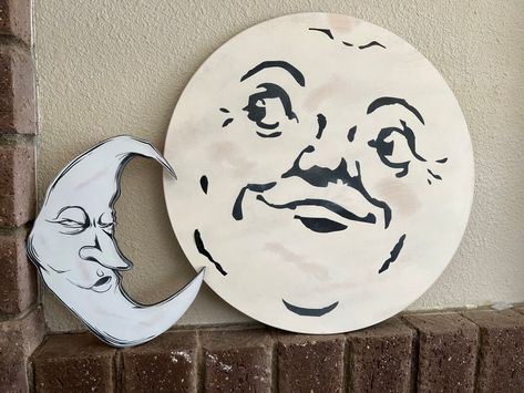 Man On The Moon Drawing, Moon With Face Drawing, Cutesy Paintings, Moon Face Drawing, Moon Face Art, Art Umbrella, Sol Invictus, Moon Faces, Moon Clock