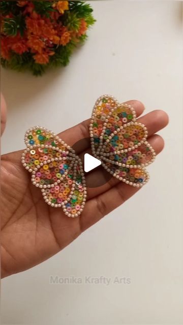 Kundan Clips, Hair Clips Diy Tutorials, Hair Accessories Diy Headband, Flower Headband Diy, Silk Thread Bangles Design, Silk Bangles, Diy Jewelry Set, Headband Diy, Silk Thread Earrings