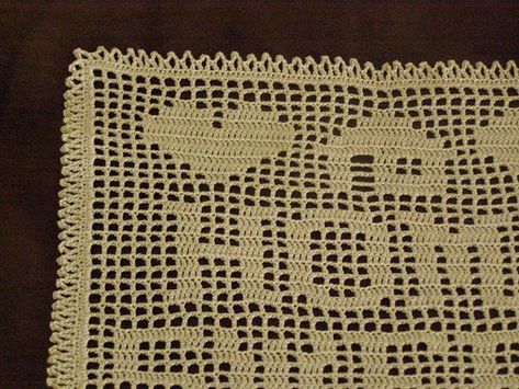 Sauntering Stitches: Home Sweet Home Filet Crochet Pattern Crochet Wall Hanging Patterns, Heklanje Šeme, Free Doily Patterns, Crochet Wall Hanging, Fillet Crochet Patterns, Free Crochet Doily Patterns, Filet Crochet Charts, Fillet Crochet, Crochet Wall Hangings