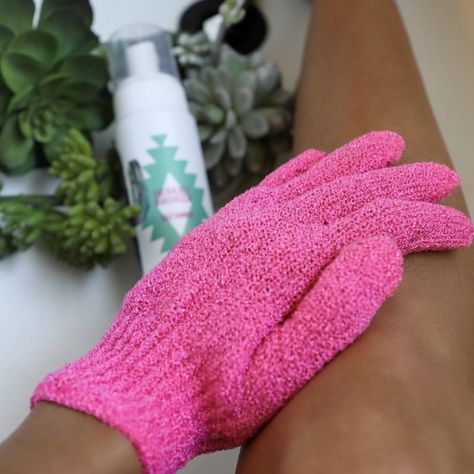 Glove Exfoliator, Gloves Aesthetic, Exfoliating Gloves, Perfect Tan, Deodorant Stains, Self Tanner, Colour Tint, Bath Shower, Pet Hair