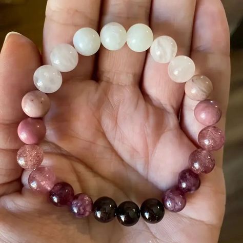 casual-simple-style-round-natural-stone-beaded-knitting-bracelets-nh10650418 Friends Bracelet, Bracelet Stands, Couple Friends, Textured Bracelet, Rose Quartz Bracelet, Love Spell, Handmade Bangles, Bead Bangles, Natural Stone Bracelets