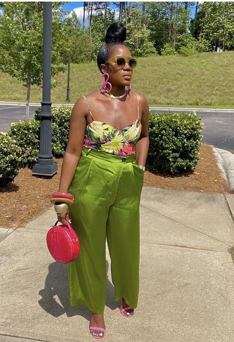 Mother’s Day Outfit Baddie, Casual Brunch Outfit, Sassy Outfit, Classy Casual Outfits, A Minor, Black Women Fashion, Day Outfit, Rainy Day Outfit, Cute Simple Outfits