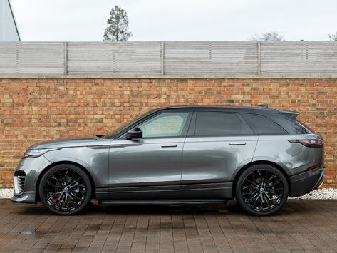 Range Rover Velar R-Dynamic HSE Urban Range Rover Jeep, Dynamic Interior, Cars Mustang, Goals 2024, Luxury Cars Range Rover, Used Land Rover, Range Rover Supercharged, Unique Vehicles, Best Suv