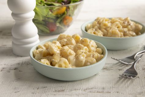 How to Make the Creamiest Copycat Panera Mac and Cheese Panera Bread Mac And Cheese, Copycat Panera Mac And Cheese, Panera Mac And Cheese Recipe, Panera Mac And Cheese, Cheesy Broccoli Soup, Copycat Panera, Baked Potato Soup, Panera Bread, Copycat Restaurant Recipes