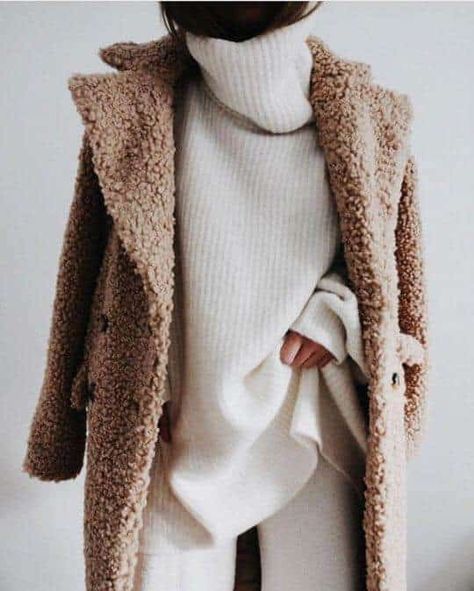 Nine Favorite Things | halfbakedharvest.com Fall Fashion Coats, Style Inspiration Fall, Fashion Over 40, Rachel Zoe, Casual Sweaters, Trendy Fashion Women, Winter Fashion Outfits, Summer Outfits Women, Womens Fashion Trends