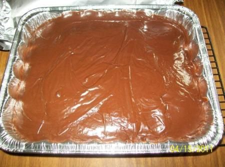 Chocolate covered cherry cake Recipe Gouda Cheese Sauce, Cake Mix Whoopie Pies, Cherry Cake Recipe, Chocolate Covered Cherry, Smoked Gouda Cheese, Fudge Recipes Easy, Just A Pinch Recipes, Chocolate Covered Cherries, Fudge Easy