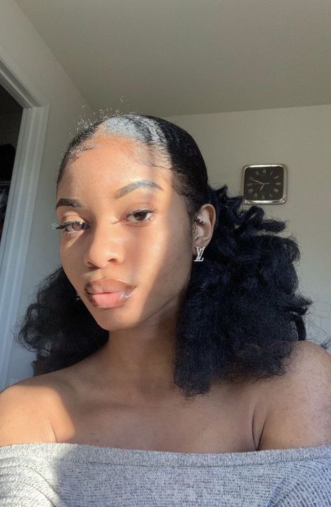 Follow @IcyyGenie🧞‍♀️❄️ for more. Natural Hair Moisturizer, 4b Hair, Hair Care Regimen, Guy Tang, Pelo Afro, 4c Hair, Natural Hair Styles Easy, Natural Hair Updo, Scene Hair