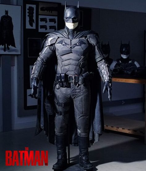 Batman Equipment, Bat Suit, The Batman 2022, Batman 2022, Batman Suit, Batman Inspired, Batman Costumes, Batman Armor, Dark Knight Returns