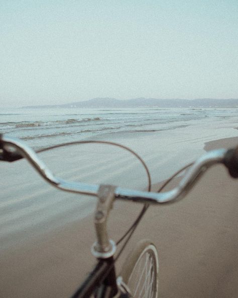 PHOTO CINEMATICA on Instagram: “— submitted by @eduardooropeza Curated by @jacknative #photocinematica • • • • • #cinematic…” Best Art, The 10, The Beach, Bicycle, Water, Art