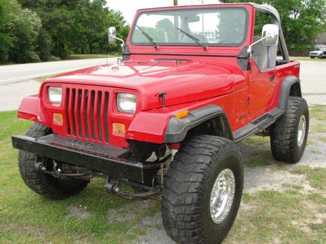 JEEP WRANGLER YJ - 1990 - Very close to what my own looked like....le sigh. 90s Jeep Wrangler, 90s Jeep, 1990 Jeep Wrangler, Jeep Pictures, Jeep Pickup Truck, Yj Wrangler, Red Jeep, Jk Wrangler, Jeep Yj