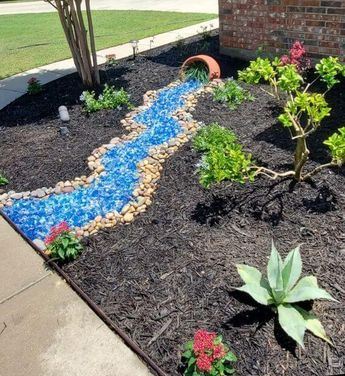 1 Tattoo Plant, Yard Garden Design, Small Front Yard Landscaping, Rock Garden Design, Front Yard Garden Design, Rock Garden Landscaping, Outside Decor, Outside Ideas, Garden Yard Ideas