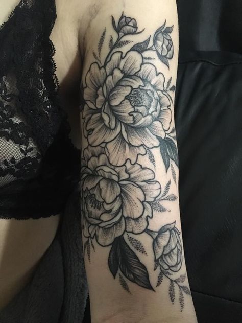 Big Floral Tattoos, Large Flower Tattoo, Us Tattoo, Binghamton University, Traditional Tattoo Designs, On Tattoo, Floral Tattoo Sleeve, Ingredient Labels, Tatuaje A Color