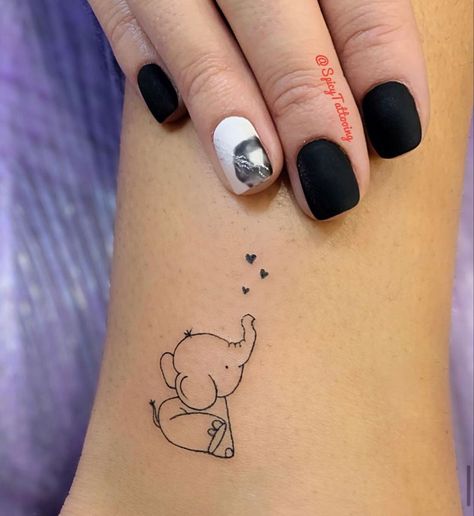 Dumbo Tattoo, Mini Tattoo, Getting A Tattoo, Minimalist Tattoos, Baby Tattoos, Romantic Gestures, Get A Tattoo, Minimalist Tattoo, A Tattoo