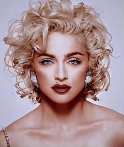 Madonna Hairstyles, Madonna Hair, Madonna Young, Madonna Fashion, Madonna Vogue, Madonna 80s, Lady Madonna, Madonna Photos, Madonna Art