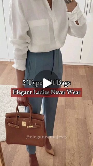 Old Money Bags For Women, Old Money Bags, Types Of Bags, Etiquette Classes, Bags Elegant, Money Bags, Dress Classy, Elegant Ladies, Old Money Aesthetic