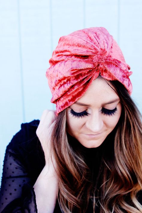 This top knot turban headwrap for women is really cute and fun to wear, even if my husband insists I look like a fortune teller! I used stretch velvet for these ones and they are so soft and warm! || See Kate Sew #headwrapturban #topknotheadwrap #sewingpatterns #patternofthemonth Silk Turban Sewing Pattern, Adult Turban Pattern, Turban Sewing Pattern, Tie Pattern Free, Turban Pattern, Turban Diy, Faux Bun, Turban Headband Tutorial, Diy Turban