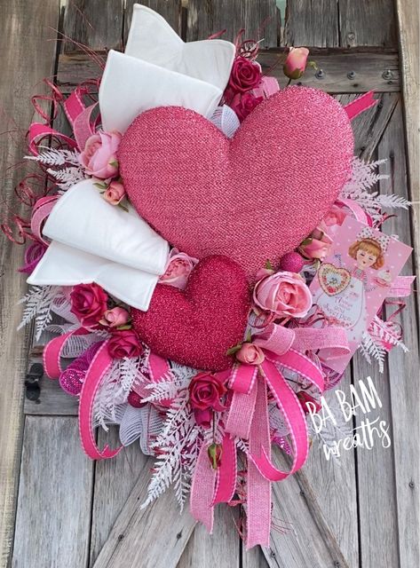 Pink Valentines Wreath, Valentines Wreaths & Garlands, Valentine Heart Wreath, Valentine’s Day Wreath Ideas, Valentine Wreaths For Front Door Diy, Cupid Decor, Valentines Door Decorations, Valentines Table Decorations, Valentines Wreath Ideas