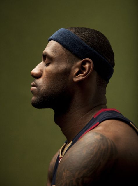 Three year Smithsonian exhibition to highlight men of colour and their impact on history Nike Inspiration, Nike Lebron Shoes, King Lebron James, King Lebron, Nike Air Max 2016, Lebron Shoes, Air Max Day, New Nike Shoes, Nike Workout