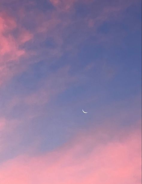 Pink Sky With Moon, Sky Day, Blue Sunset, Pink Moon, Pink Sky, Sky Aesthetic, Pink Aesthetic, Night Skies, Pink Blue