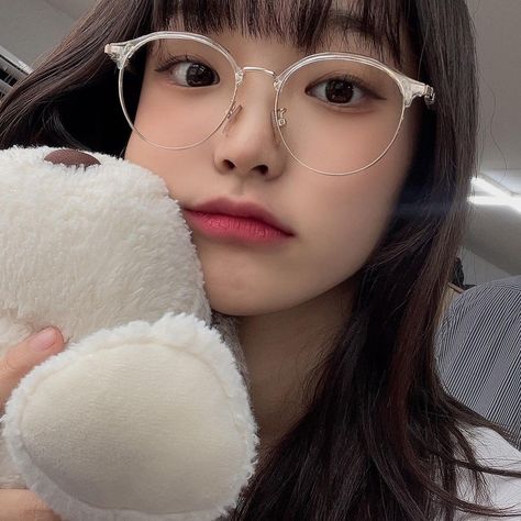 Korean Glasses Aesthetic, Korean Specs, Glasses Aesthetic Korean, Aesthetic Glasses Frames Korean, Glases Girl Aesthetic, Asian Glasses, Korean Glasses, Danang, Glasses Frames Trendy