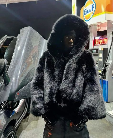 Fur Coat Outfits, Fur Coat Outfit, Mens Fur, Dope Outfits For Guys, Street Fashion Men Streetwear, Mens Outfit Inspiration, American Rappers, Music Fashion, Fashion Quotes