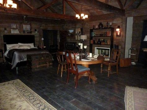 stefan salvatore's bedroom Glenridge Hall, Salvatore Boarding House, Movie Bedroom, Vampire House, House Of Night, The Last Dance, Vampire Diaries Stefan, The Special One, Fancy Houses