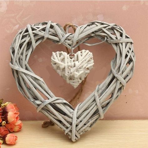 Shabby Chic Wreath, Wreath Frames, Wreath Hanging, Heart Shaped Wreaths, Wicker Hearts, White Wreath, Artificial Wreath, Wreath Wall, Xmas Diy