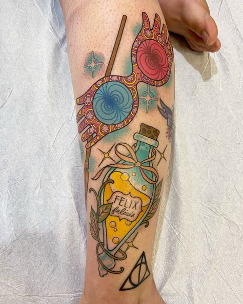 Luna Glasses Tattoo, Luna Lovegood Glasses Tattoo, Luna Lovegood Tattoo, Neotrad Tattoos, Luna Lovegood Glasses, Harry Potter Tattoo Sleeve, Glasses Tattoo, Tattoo Thoughts, Hp Tattoo