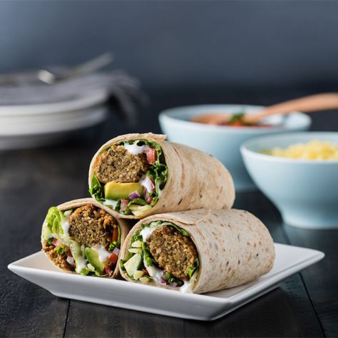 Falafel Wrap Ideas, Falafel Wraps, Healthy Low Calorie Dinner, Falafel Mix, Falafel Wrap, Grandma Photos, Falafel Recipe, Low Calorie Dinners, Cafe Ideas