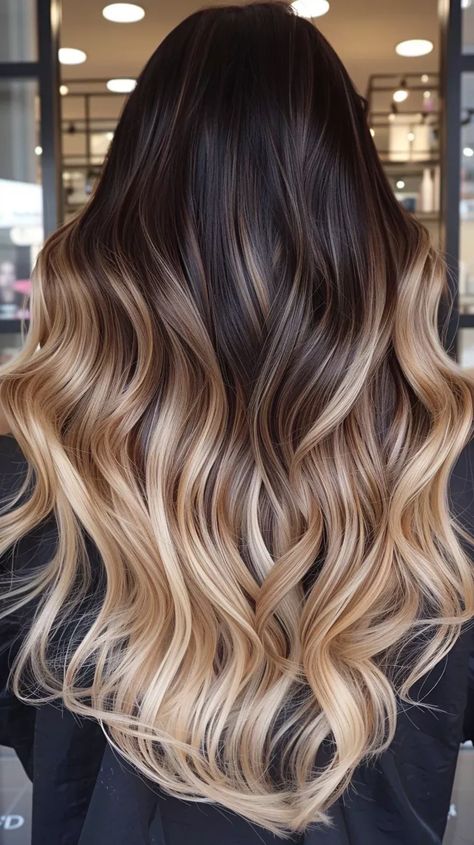 Discover 42 stunning balayage hairstyles that are taking the beauty world by stormFrom subtle highlights to bold ombrfind your perfect look and embrace the trend Ombre Hair Caramel, Dark Hair Hairstyles, Brown Hair Dark Skin, Hair Caramel, Balayage Hairstyle, Rambut Brunette, Balayage Hairstyles, Drawing Hair, Caramel Hair