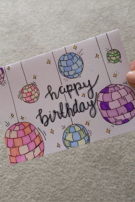 #handlettering #cards #birthday #aesthetic Things To Draw For Birthdays, Cute Drawings For Birthday Cards, Painting For Sister Birthday, Diy Birthday Card Aesthetic, Birthday Caligraphy Easy, 20th Birthday Card Ideas Diy, 16 Birthday Card Ideas Diy, Preppy Card Ideas, Fun Birthday Card Ideas For Friends