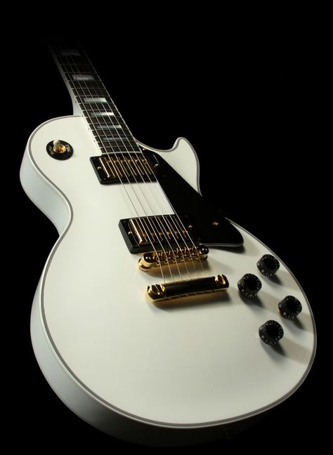 Gibson Les Paul Custom, Alpine White  The tuxedo of guitars Gibson Les Paul White, Acoustic Guitar Tattoo, Acoustic Guitar Art, Acoustic Guitar Case, Custom Tuxedo, Gibson Les Paul Custom, Guitar Lessons Songs, Custom Electric Guitars, Les Paul Guitars