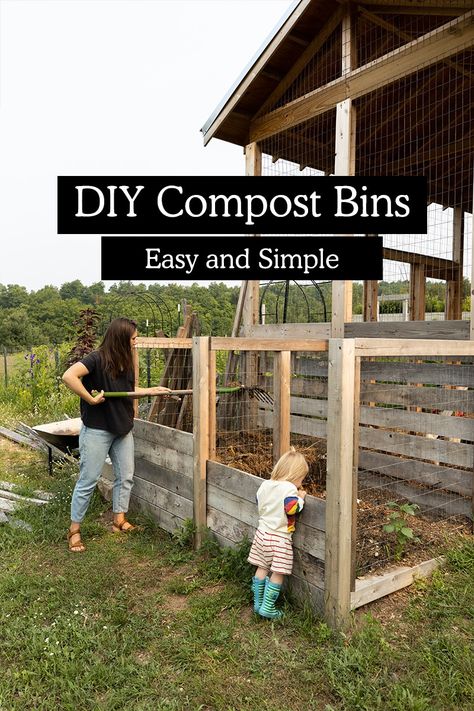 Homemade Compost Bin, Chicken Composting, Diy Compost Bin, Gardening At Home, Making A Compost Bin, Compost Bin Diy, Fenced Vegetable Garden, Compost Bins, Compost Tumbler