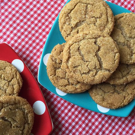 Mrs. Fields Secrets Brown Sugar Toffee Cookies Brown Sugar Toffee, Mrs Fields Cookies, Mrs Fields, Brownies Recipes, Cookie Baskets, Dark Brown Sugar, Toffee Cookies, Cookies Bars, Toffee Bits