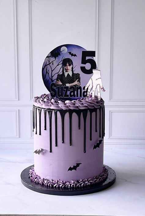 Wednesday Birthday Cake, Hotel Transylvania Cake, Wednesday Addams Cake, Wednesday Cake, Wednesday Party, Mavis Hotel Transylvania, Design Sites, Marshall Paw Patrol, Hotel Transylvania