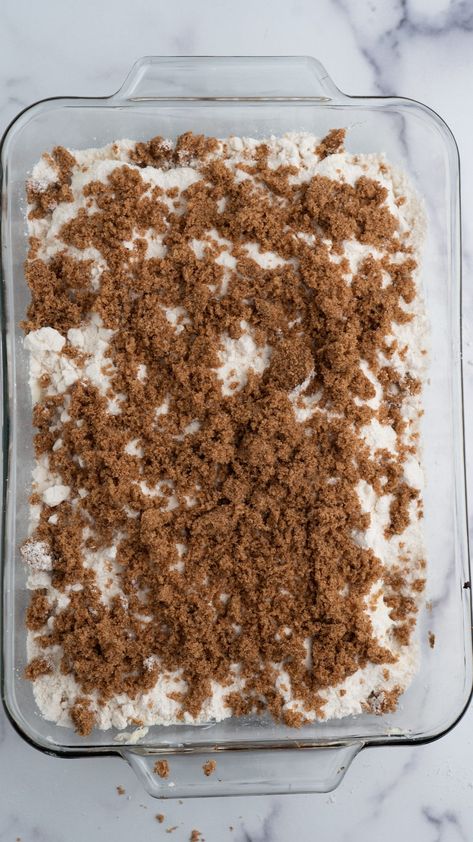 TikTok Cinnamon Roll Dump Cake - TastyAZ Krusteaz Cinnamon Swirl Recipes, Cinnamon Roll Dump Cake, Cinnamon Roll Desserts, Cinnamon Roll Frosting, Cinnamon Swirl Cake, Easy Dump Cake Recipe, Gingerbread Cake Recipe, Dough Ideas, Cinnamon Rolls Easy