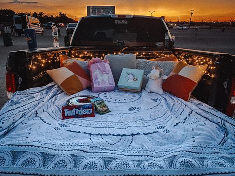 Trunk Date, Bed Of Truck Date, Truck Bed Drive In Movie, Drive In Movie Date Truck, Trunk Bed Date, Drive In Movie Date, Truck Bed Date, Things To Do With Your Boyfriend, God Centered Relationship