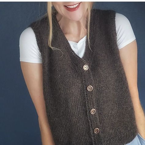 Ravelry: Granny Vest by Pia Trans Waistcoat Woman Pattern, Knitted Waistcoat Woman, Knitted Vest Patterns Free For Women, Knit Vest Pattern Women, Vest Top Pattern, Knit Vest Pattern Free, Waistcoat Pattern, Ladies Cardigan Knitting Patterns, Knitted Vests