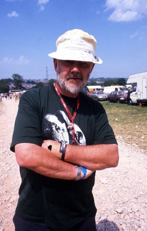 John Peel, Joe Strummer, Glastonbury Festival, Picture Photo, The Beatles, Bbc, Dj, Favorite Places, Wonder