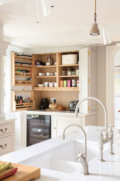 Georgian Farmhouse, Humphrey Munson, Modern Pantry, Larder Cupboard, Pantry Cupboard, Kitchen Pantry Cabinets, Smart Kitchen, Kitchen Extension, Pantry Design