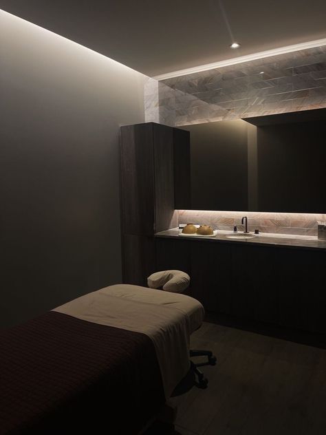 Shakerra. Room Aesthetic Dark, Aesthetic Peaceful, Equinox Gym, Spa Massage Room, Luxury Massage, Massage Therapy Rooms, Massage Place, Spa Room Decor, Yoga Massage