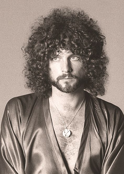 In Your Dreams...here's your boyfriend...@bailtrav99 Stevie Nicks Lindsey Buckingham, Buckingham Nicks, Lindsey Buckingham, Stevie Nicks Fleetwood Mac, Rock Legends, Fleetwood Mac, Stevie Nicks, Dream Hair, All Music