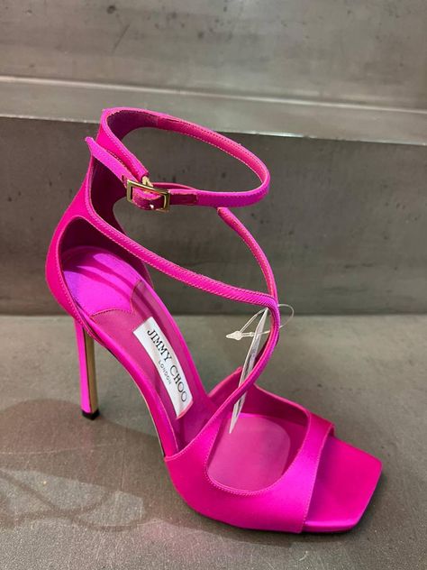 Staple Shoes, Shoes Heels Classy, Rose Shoes, Shoes Outfit Fashion, Shoes World, Classy Shoes, Stunning Shoes, Hype Shoes, Stiletto Shoes